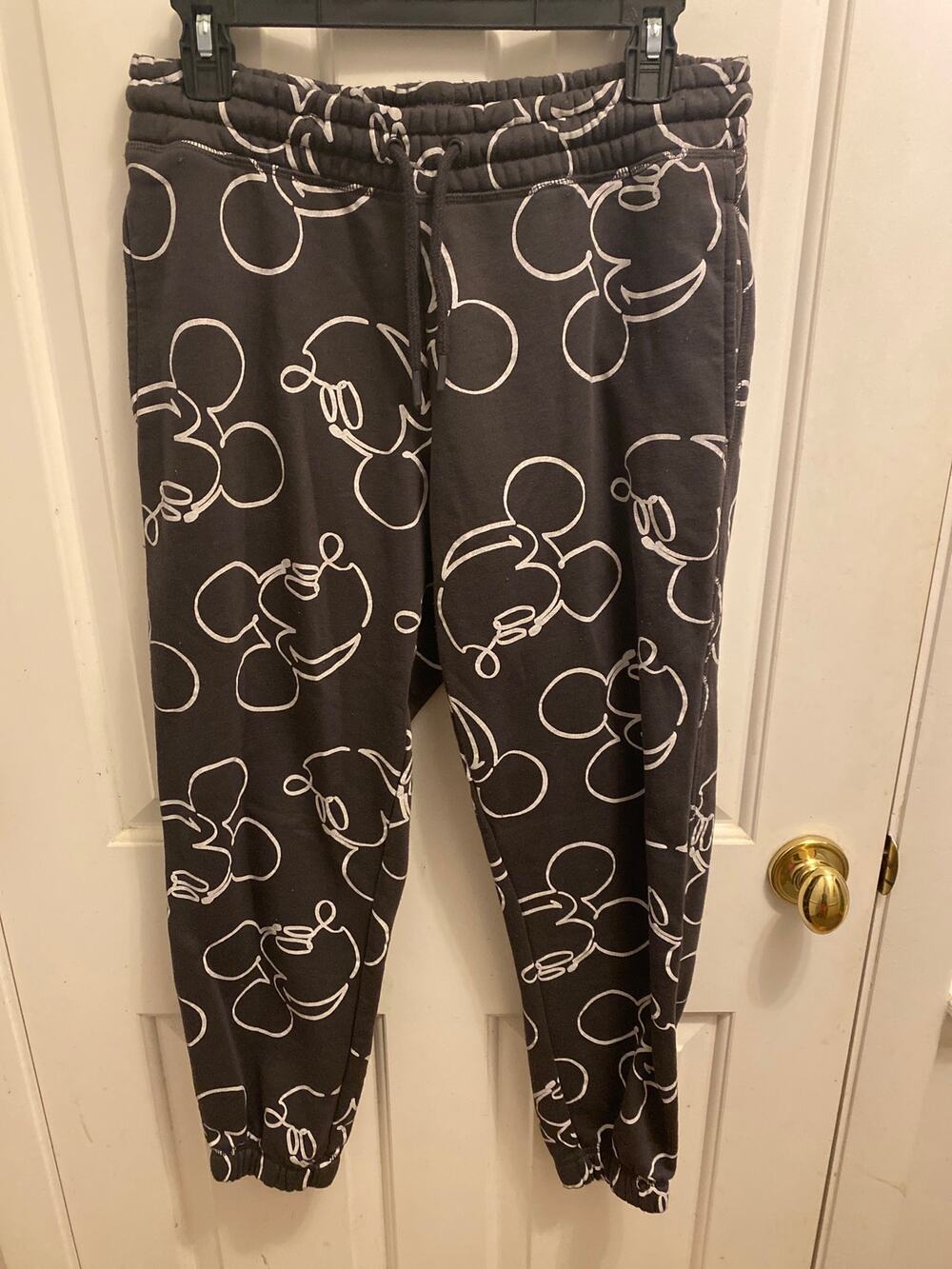 Disney Womens Small black Mickey Mouse All-Over Print Fleece Jogger Pants Lounge